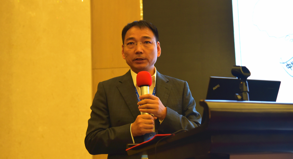710公海官网新材董事长金红阳参加台州承办的中国塑协塑料管道专委会第十届二次会员大会并代表专委会理事长沙龙作重要讲话